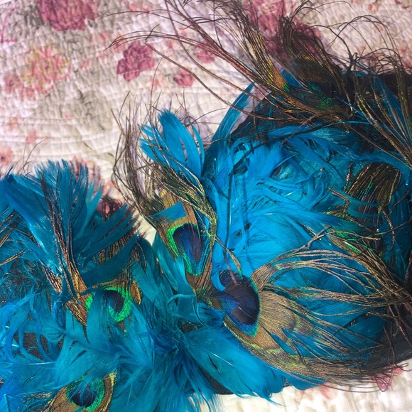 Feather 2-piece Set - Picture 4 of 4